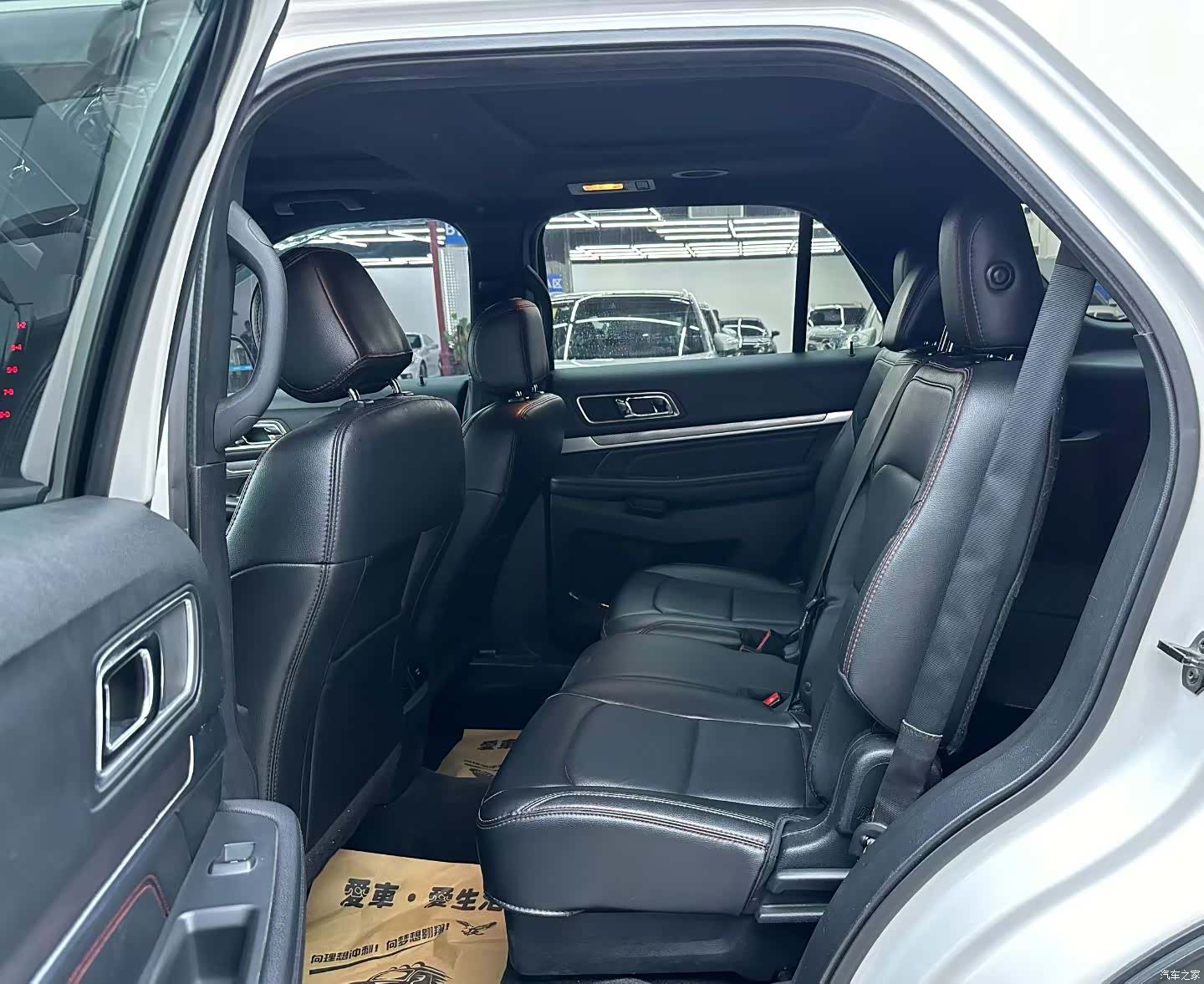 Ford Explorer, 2017 8