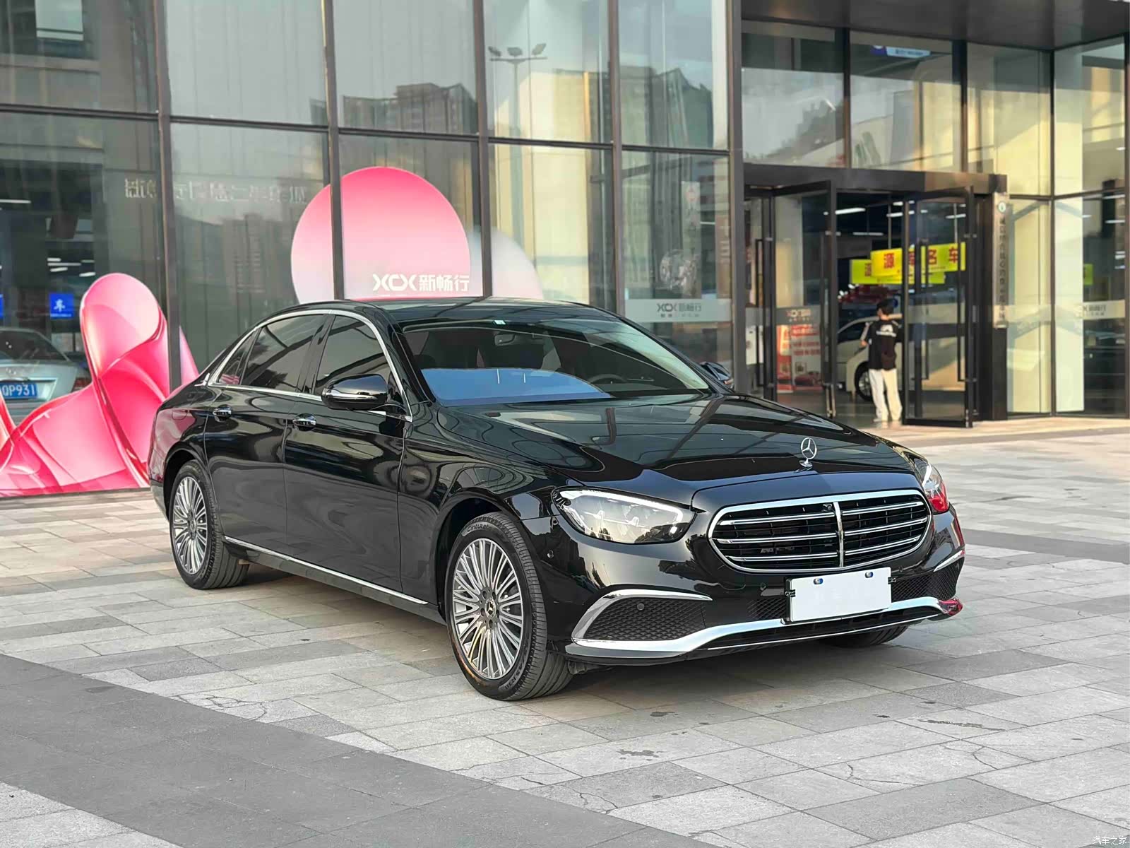 Mercedes-Benz E-Class, 2022 3