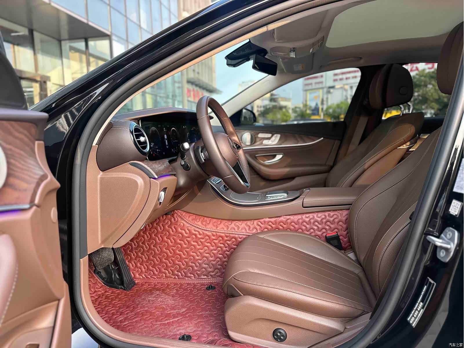 Mercedes-Benz E-Class, 2022 11