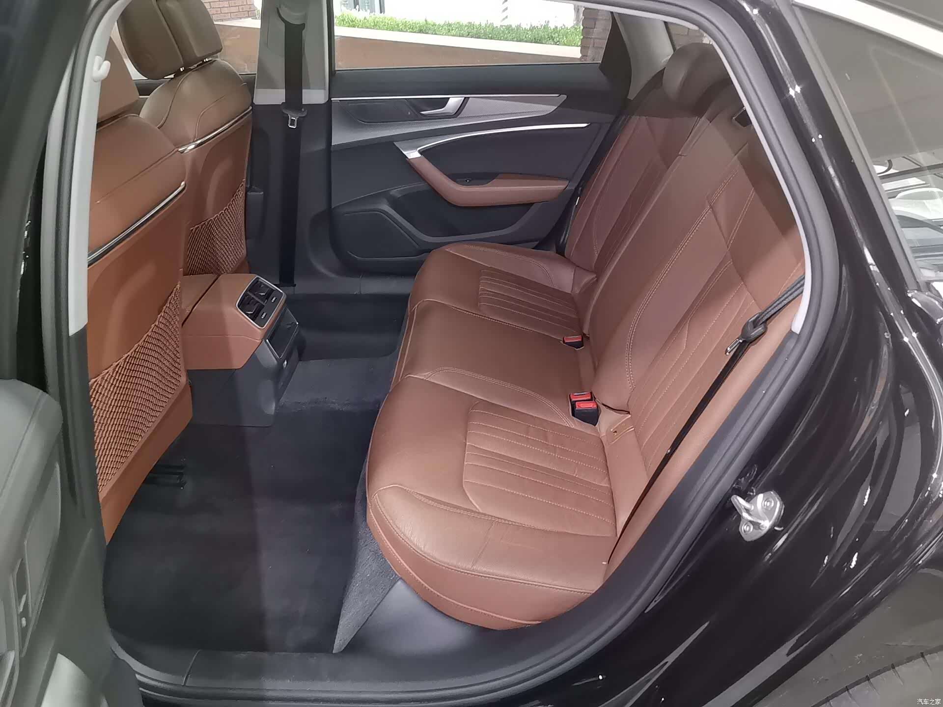 Audi A6L, 2022 11
