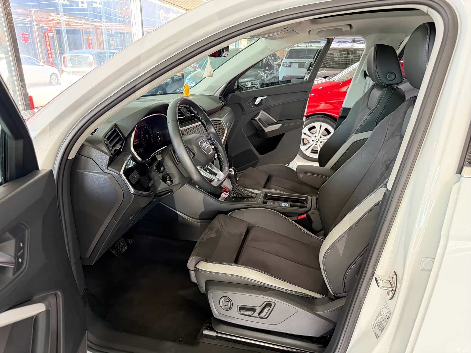Audi Q3, 2022 7