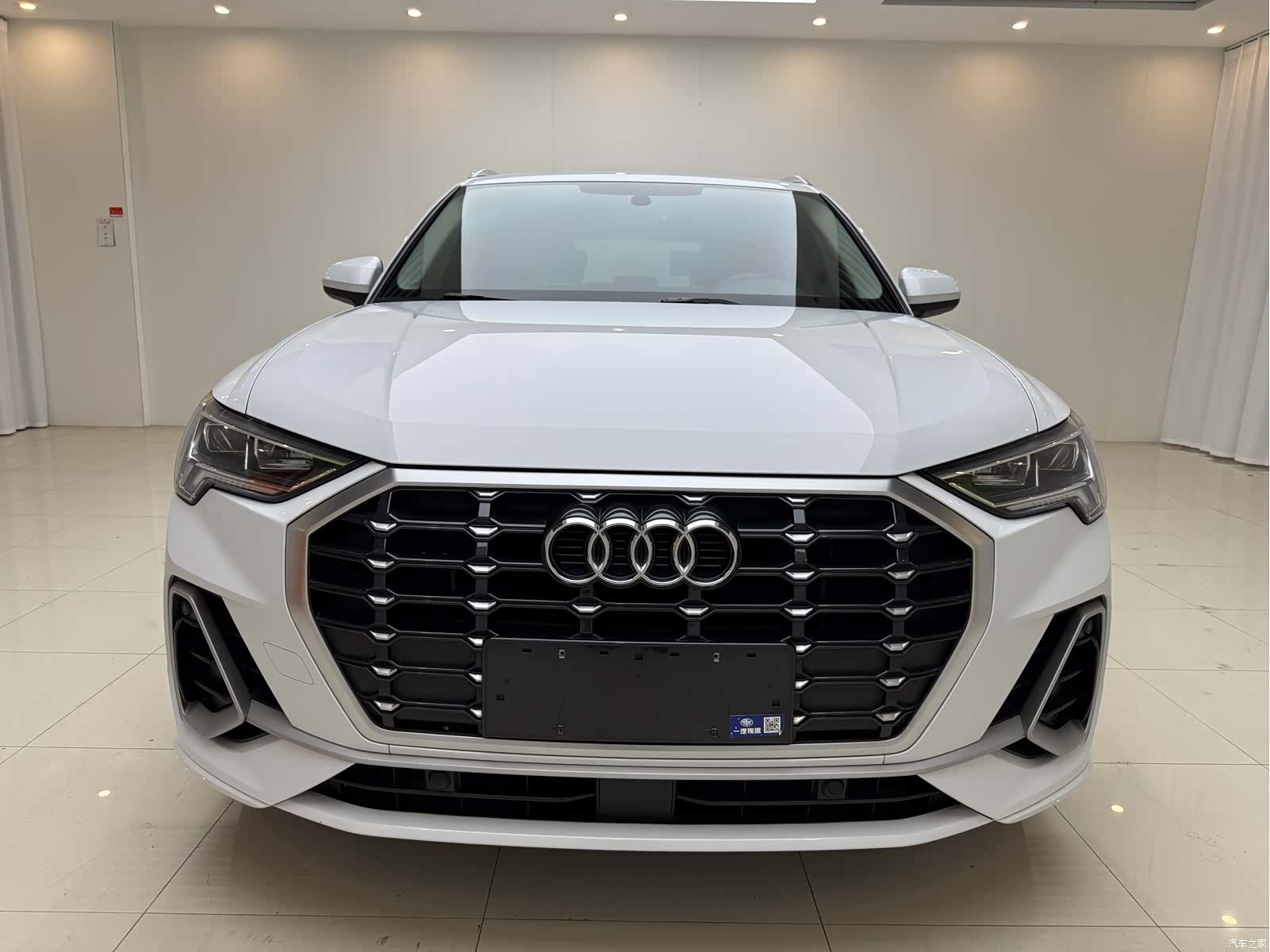 Audi Q3, 2022 2