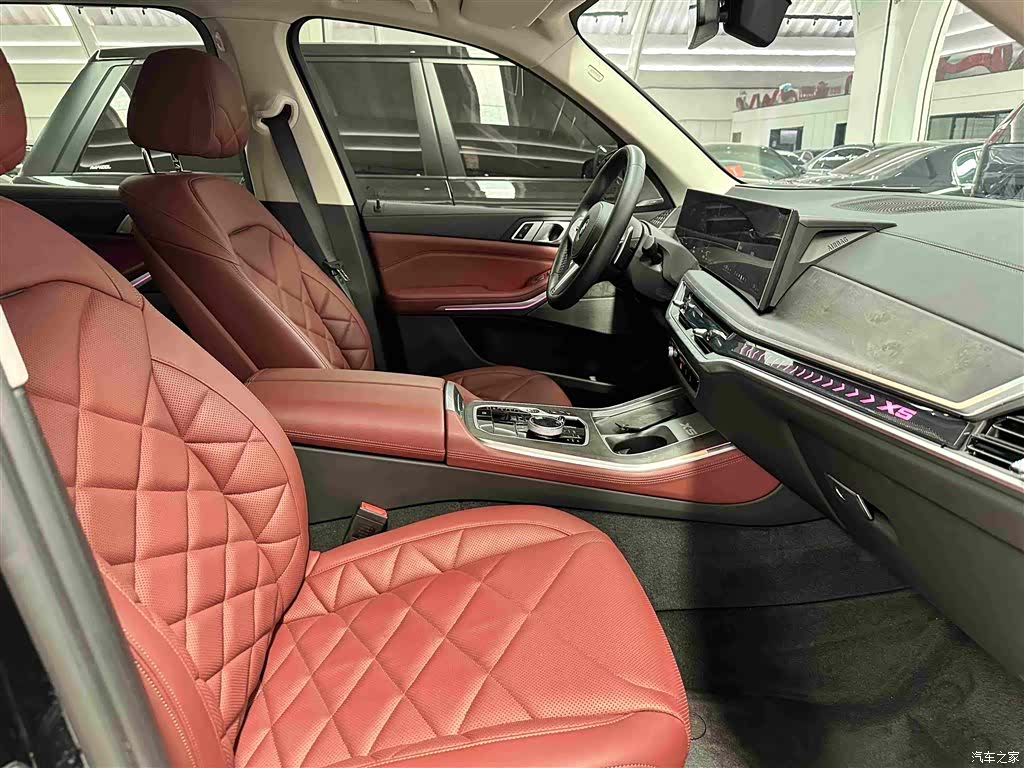 BMW X5, 2025 26
