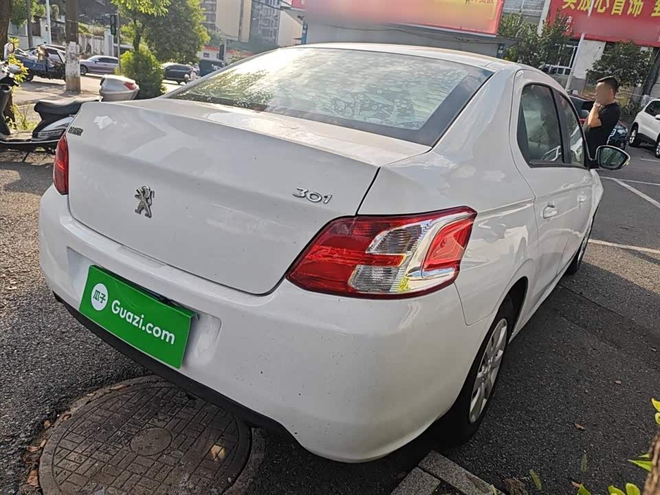 Peugeot 301