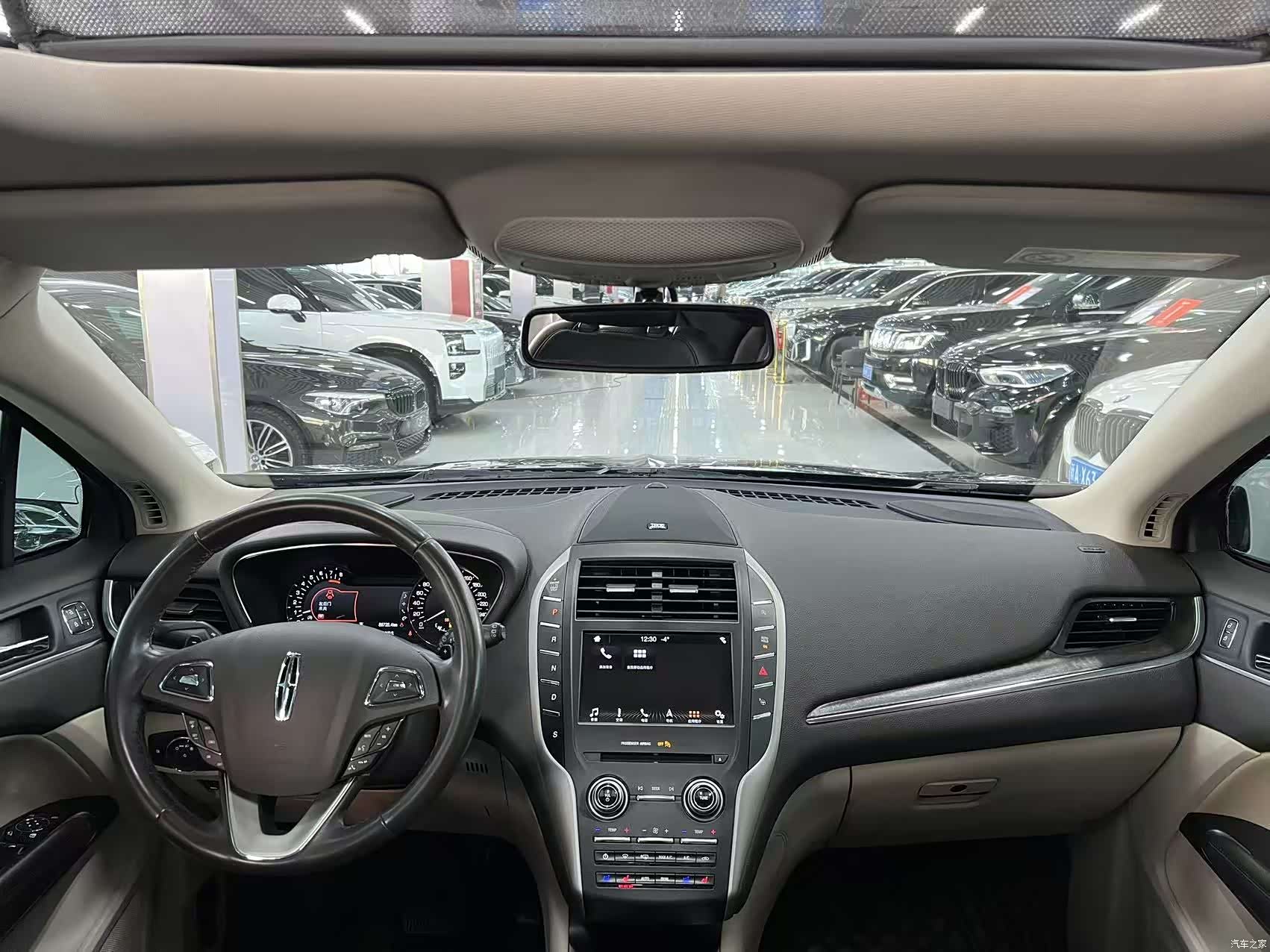 Lincoln MKC, 2020 4