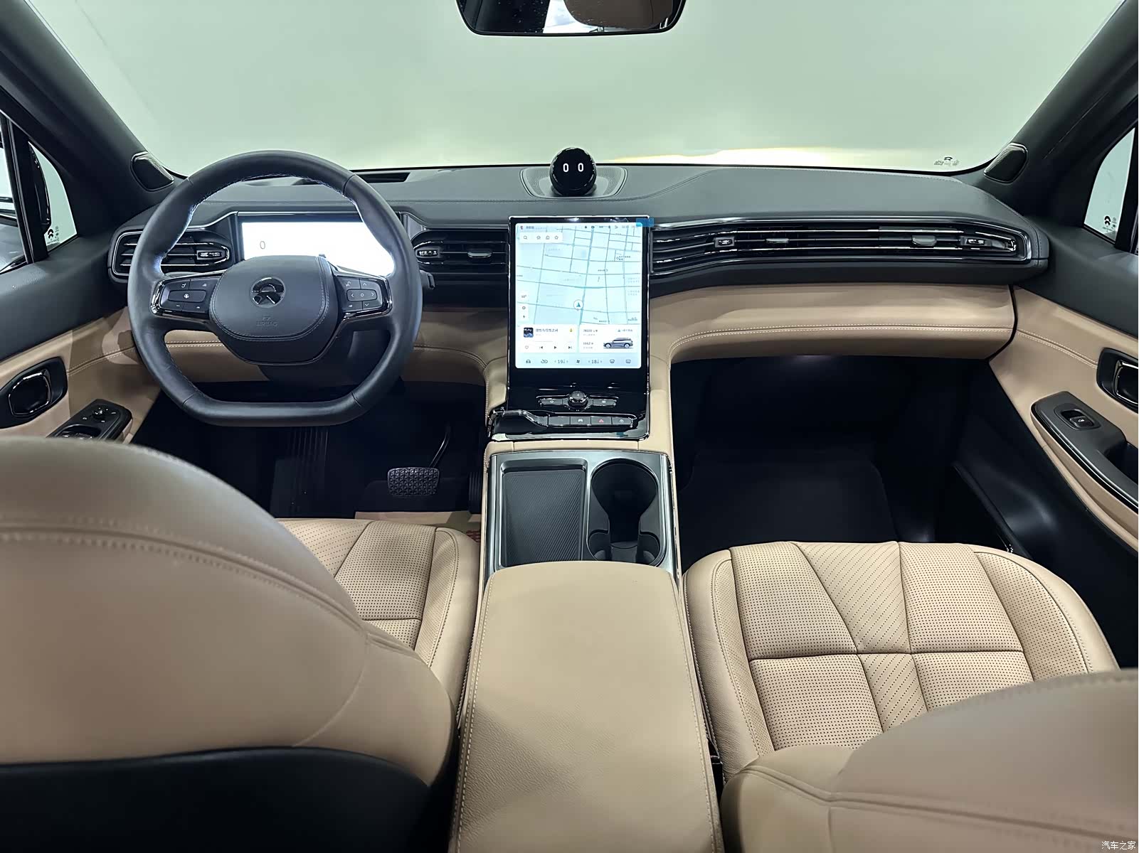 NIO ES8, 2021 10
