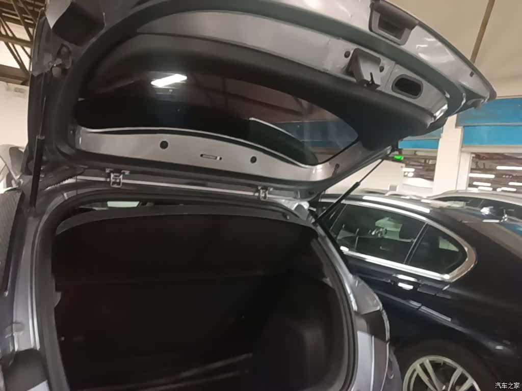 BYD Dolphin, 2022 19