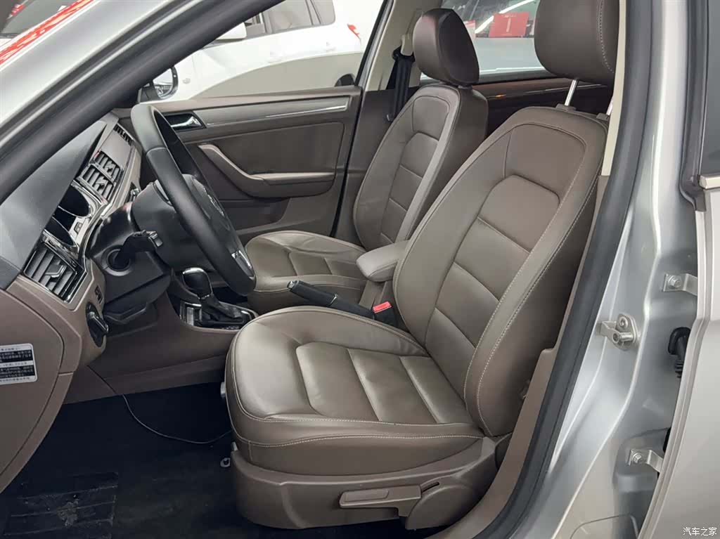 Volkswagen Bora, 2014 8