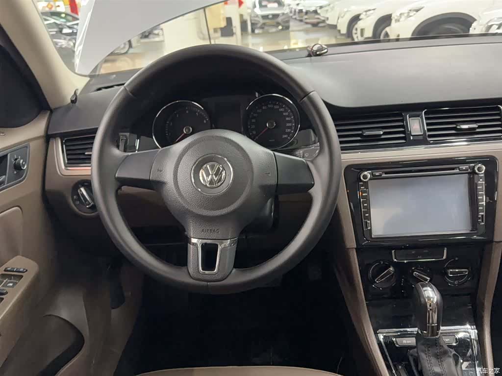 Volkswagen Bora, 2014 3
