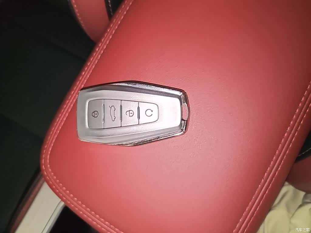 Geely Coolray, 2021 9