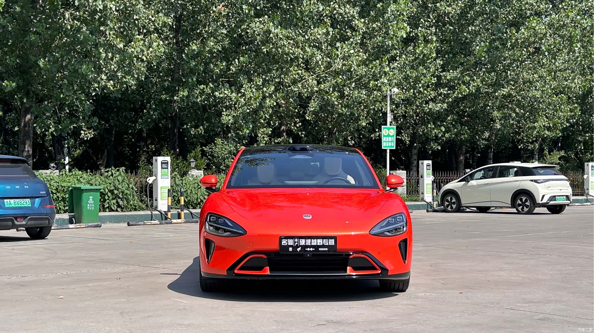 Xiaomi SU7, 2025 2