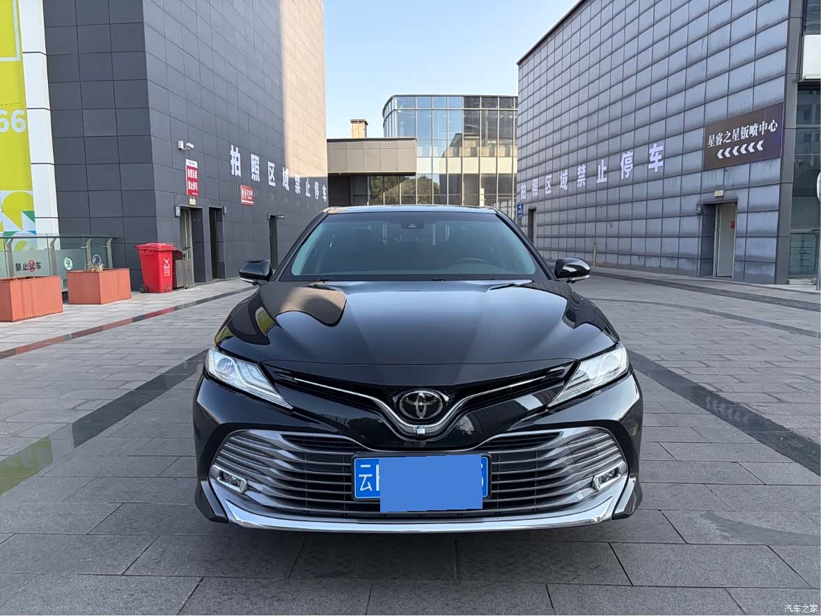 Toyota Camry, 2019 2