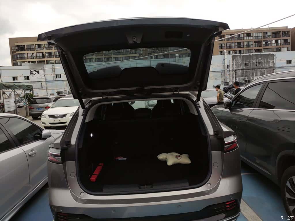 Roewe RX5, 2023 12