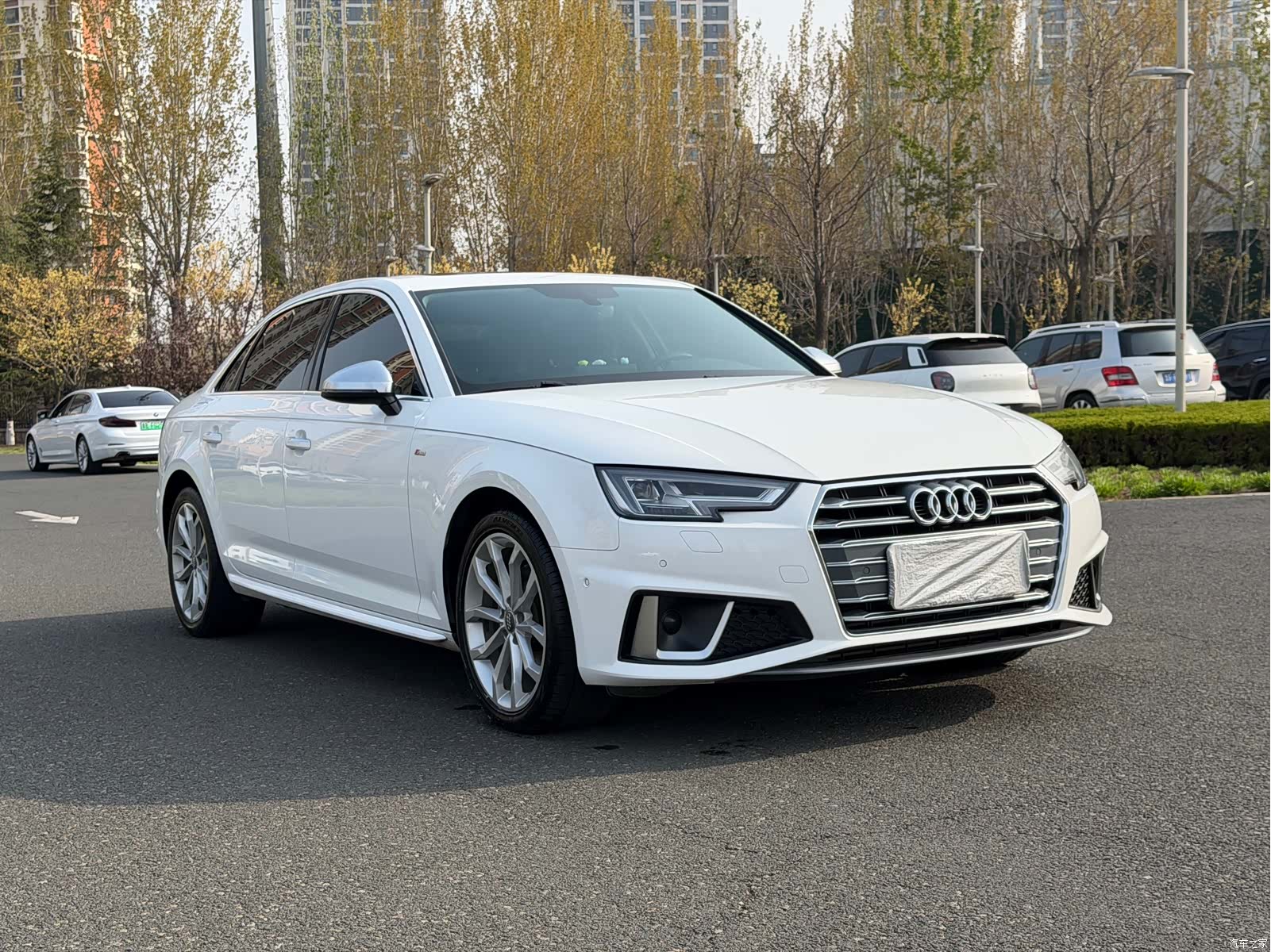 Audi A4L, 2019 6