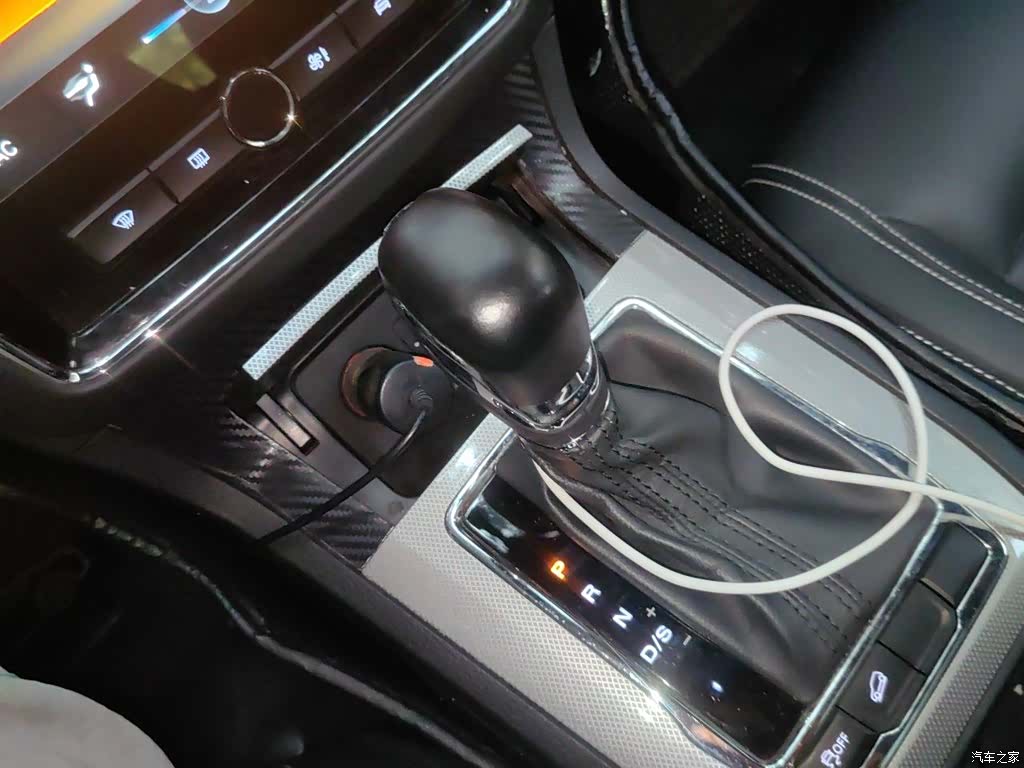 Roewe RX5, 2019 15