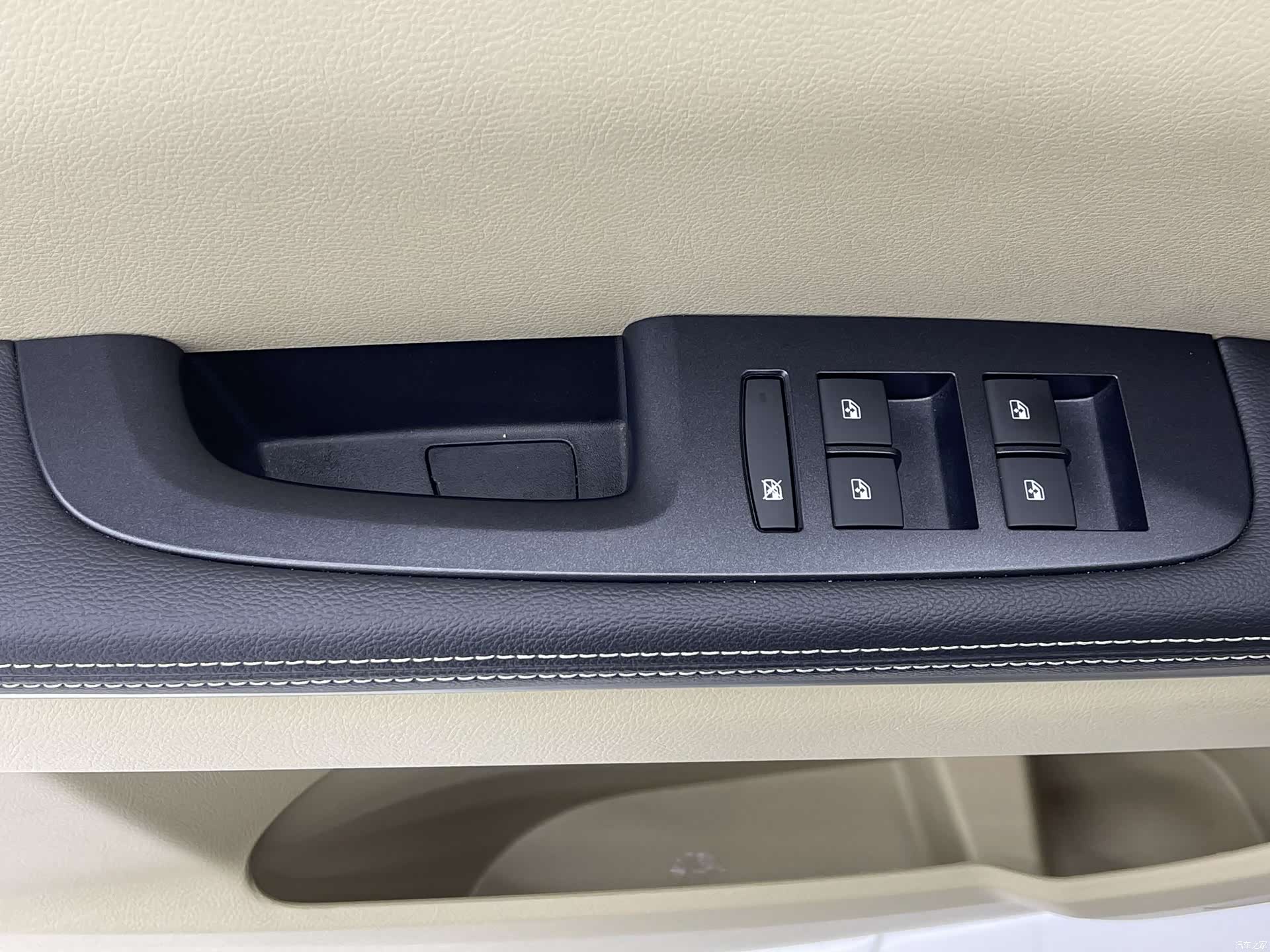 Buick GL8, 2024 15