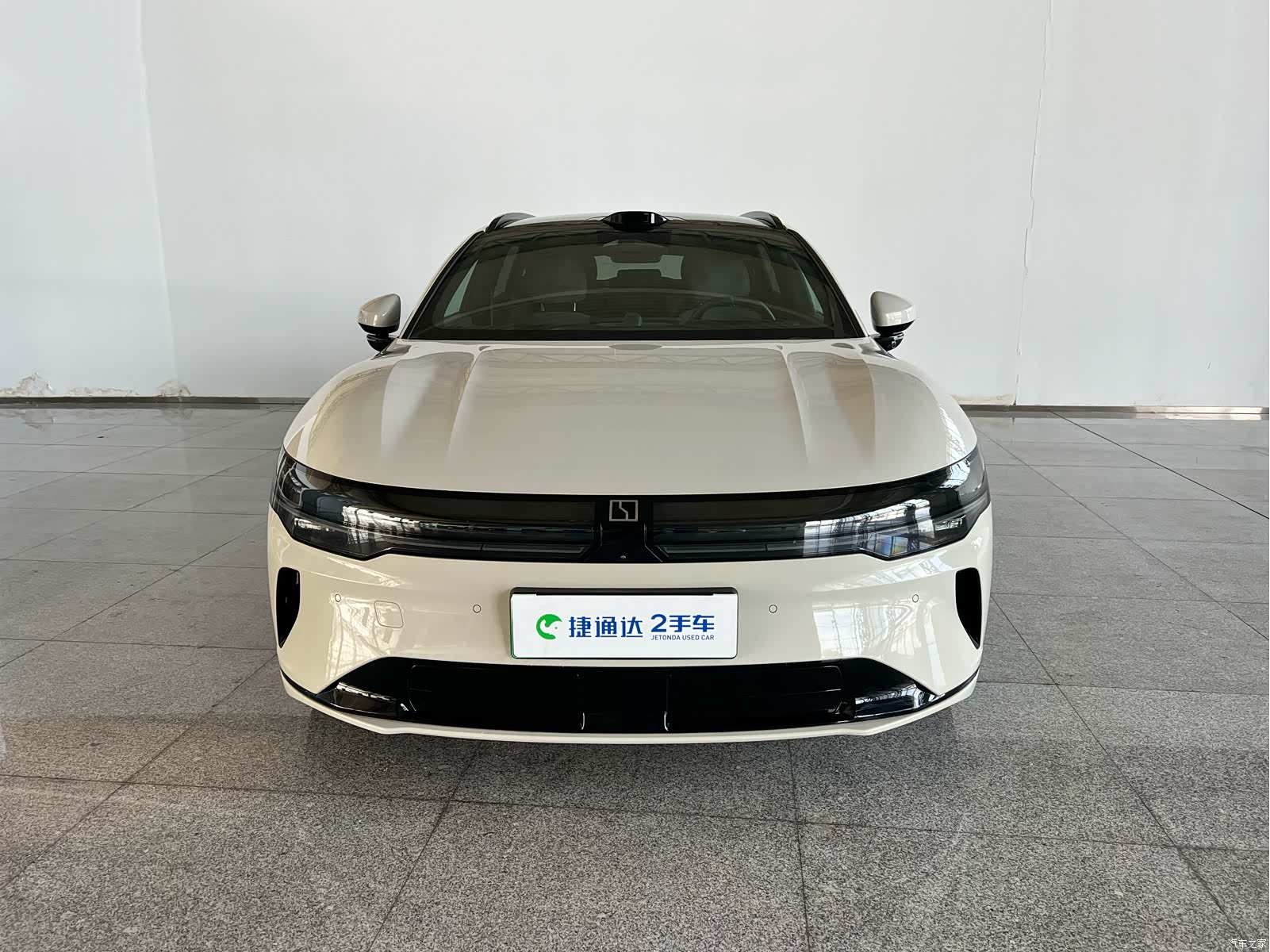 Zeekr 007, 2025 7