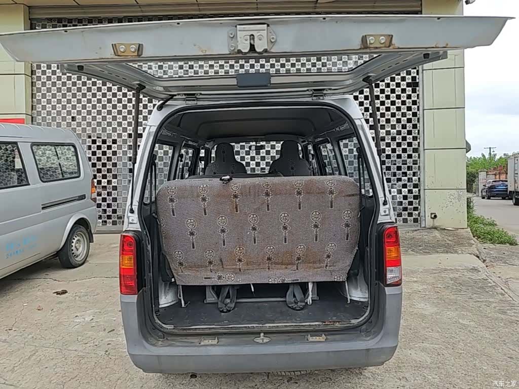 Wuling S, 2017 19