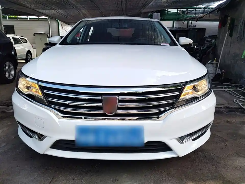 Roewe i6