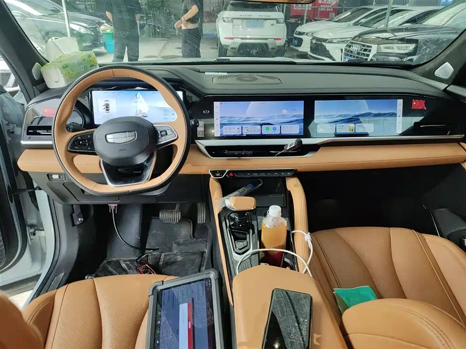 Geely Monjaro plug-in-hybrid