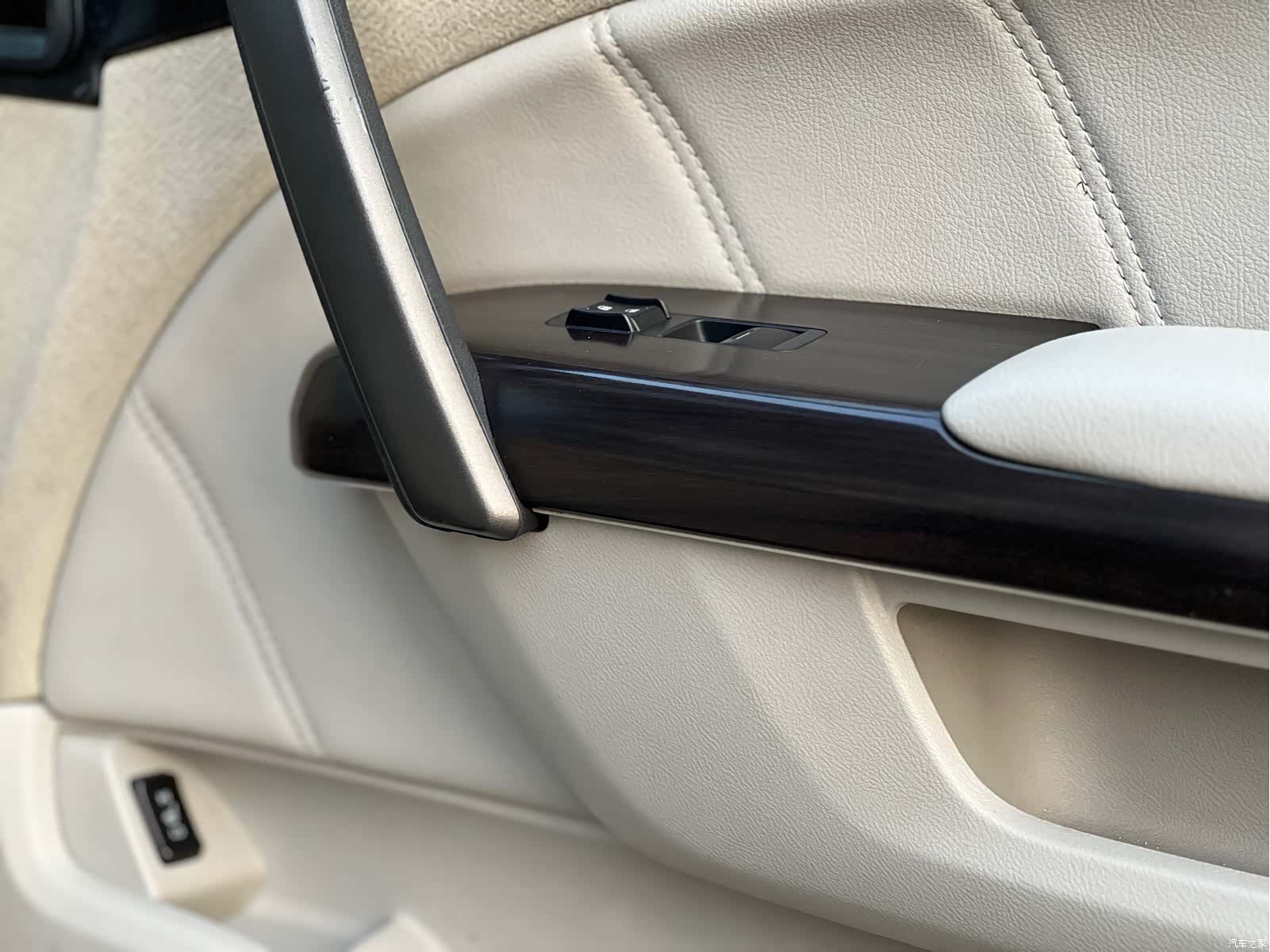 Honda Elysion, 2015 28