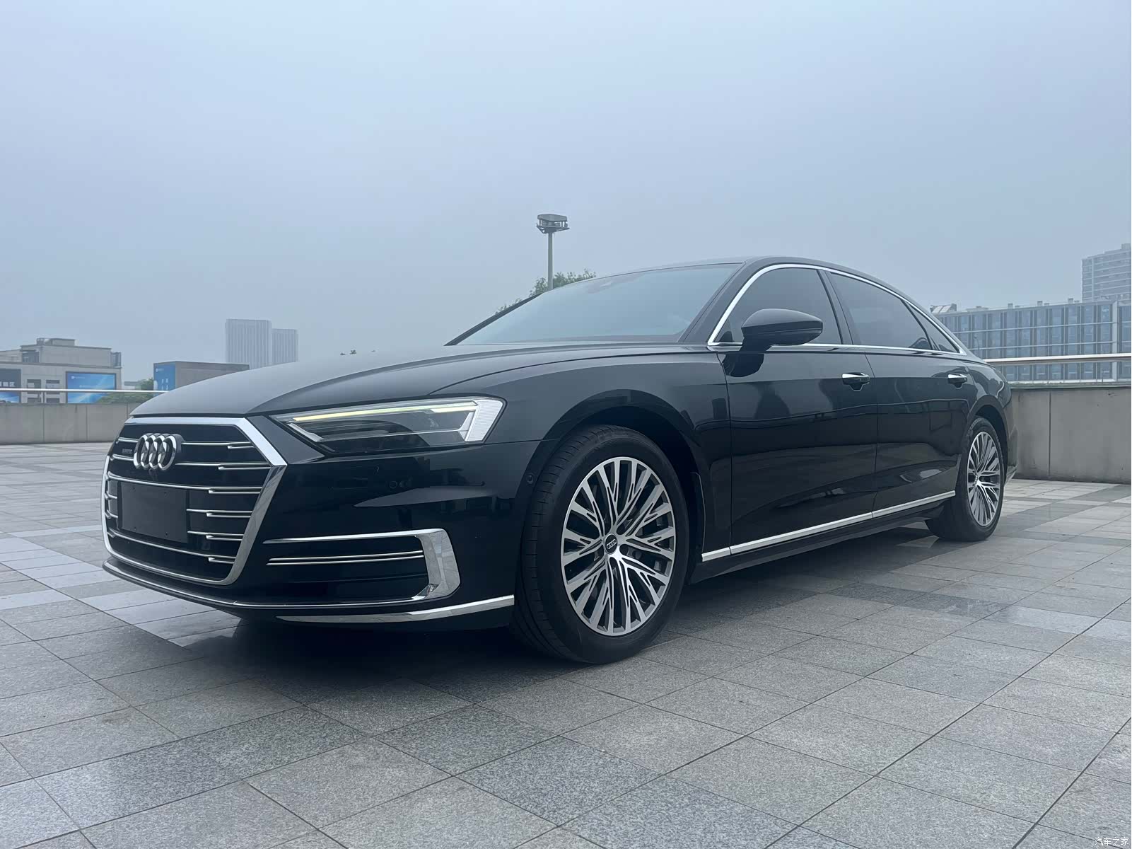 Audi A8L, 2020 1
