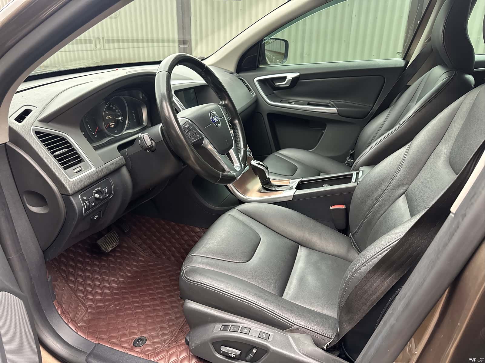 Volvo XC60, 2016 все фото