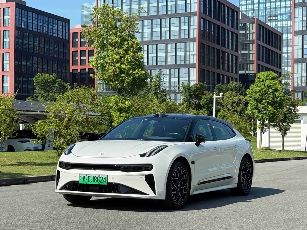 Zeekr 001
