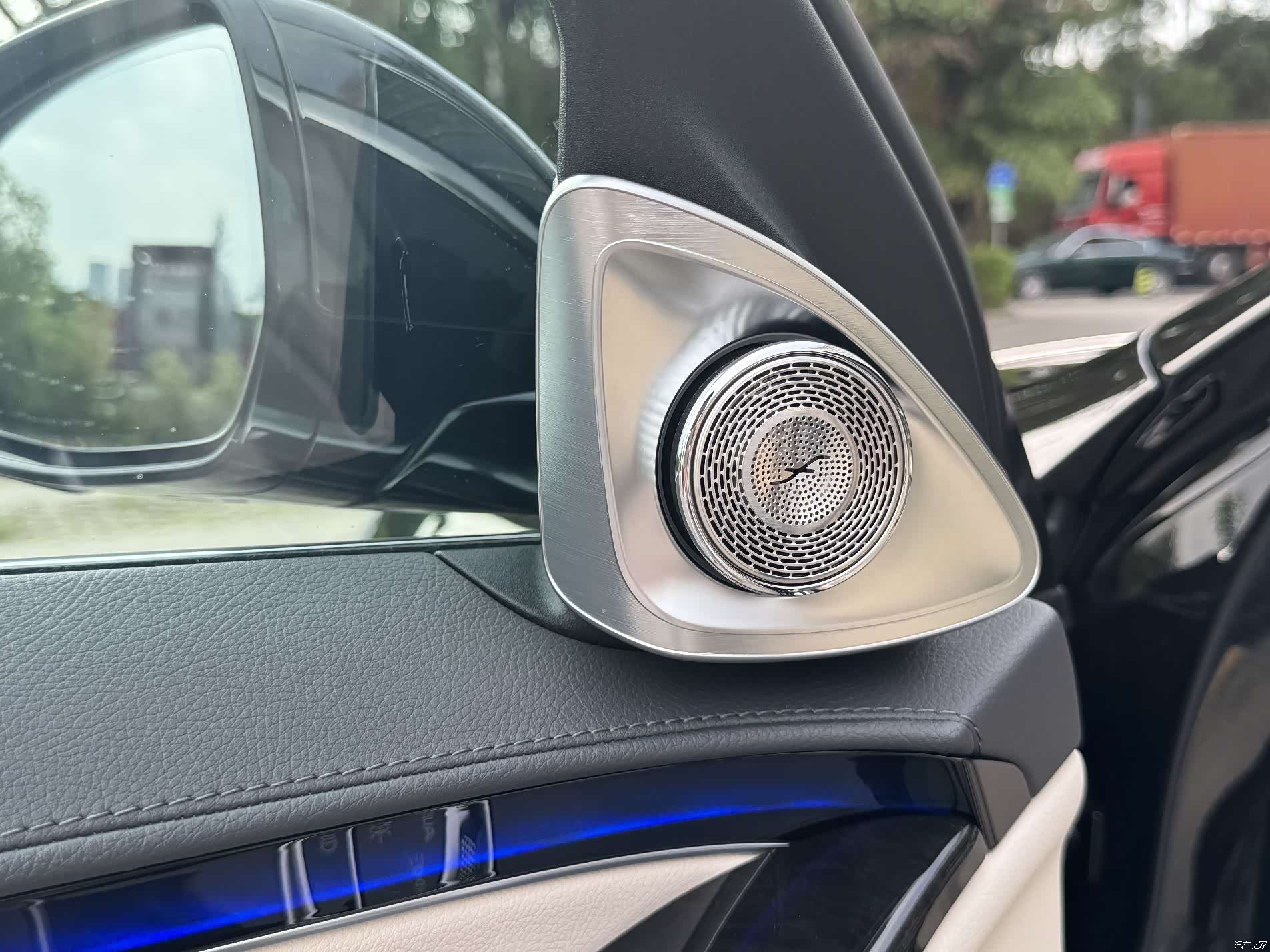 Maybach S-Class, 2023 все фото