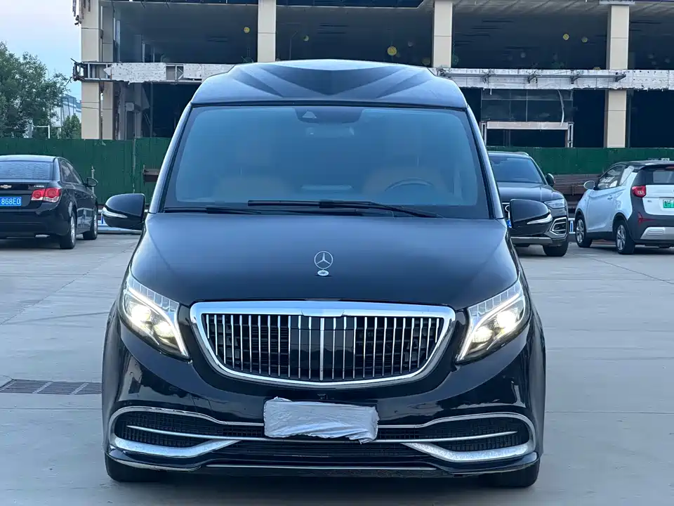 Mercedes-Benz V-class