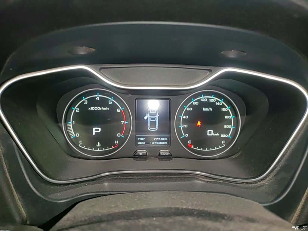 Geely X6, 2016 12