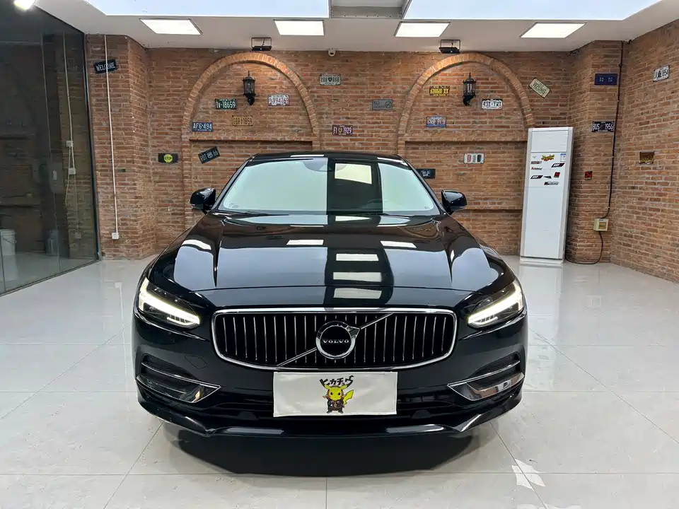 Volvo S90