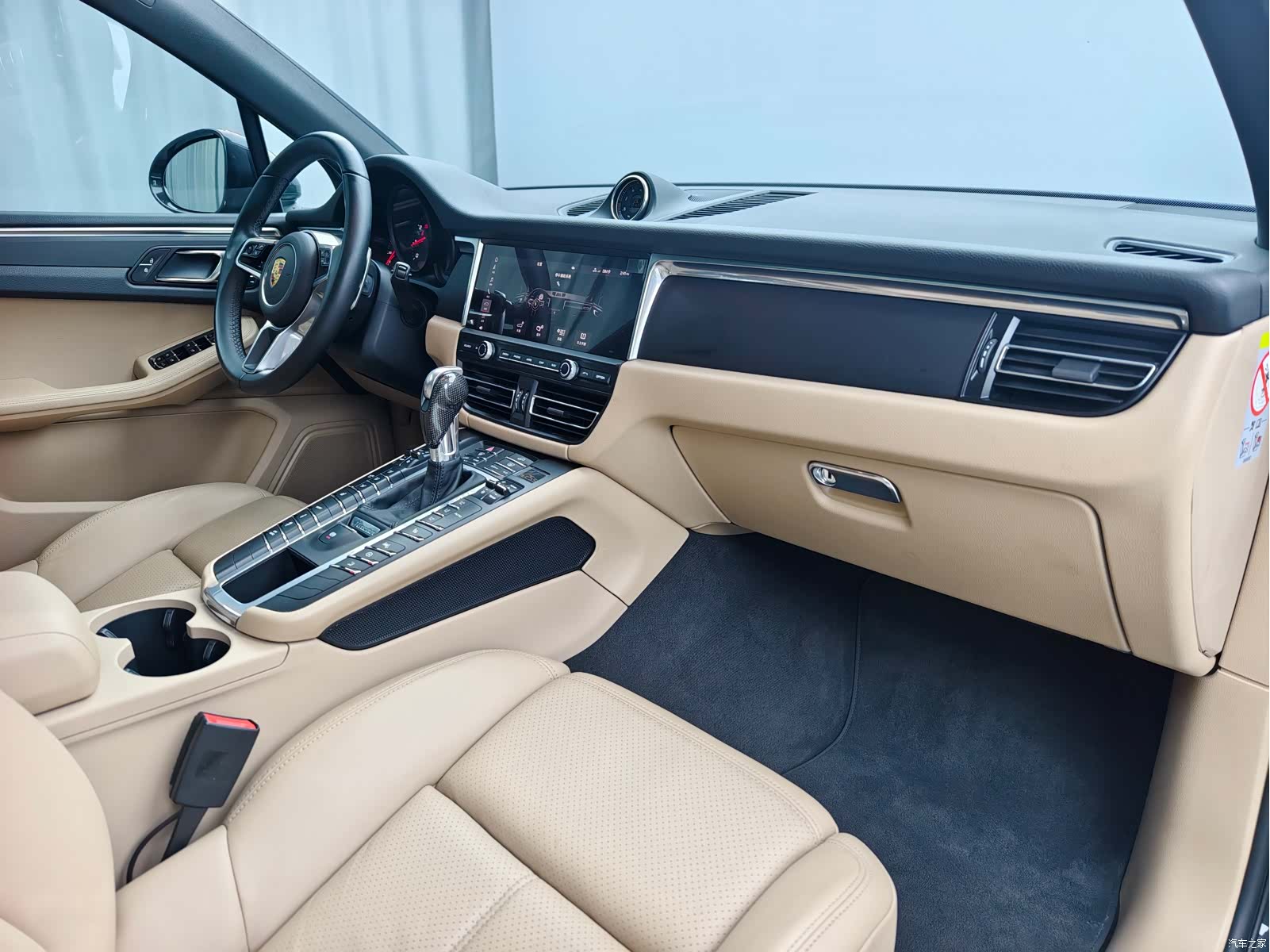 Porsche Macan, 2021 11