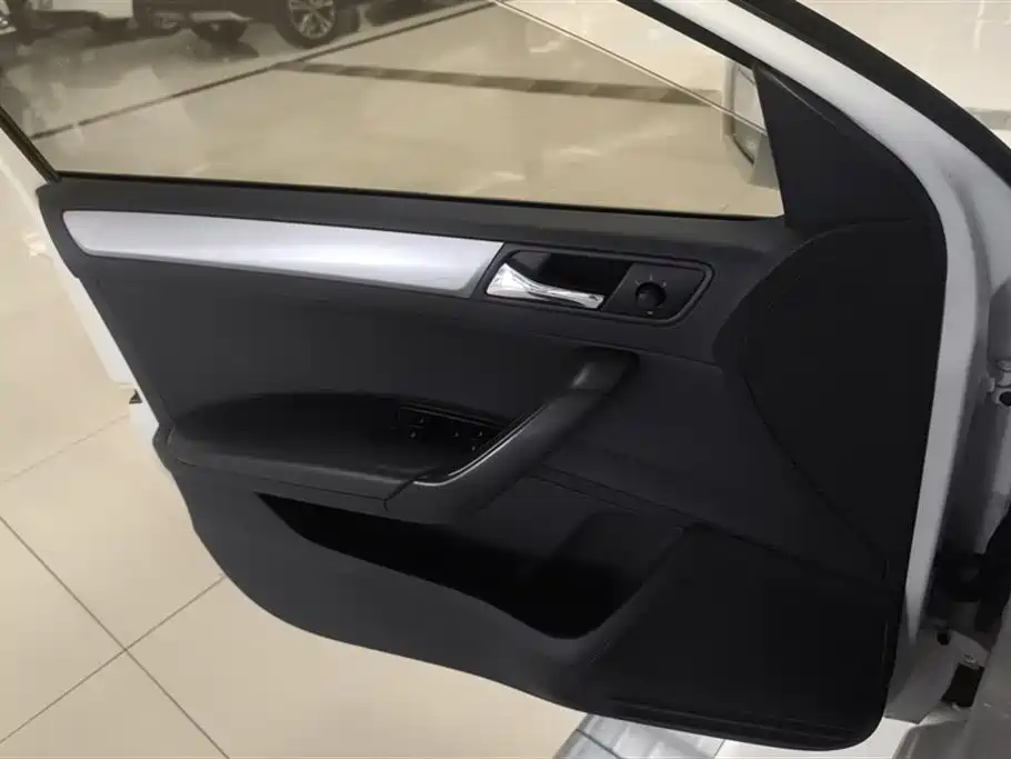 Skoda Xindong