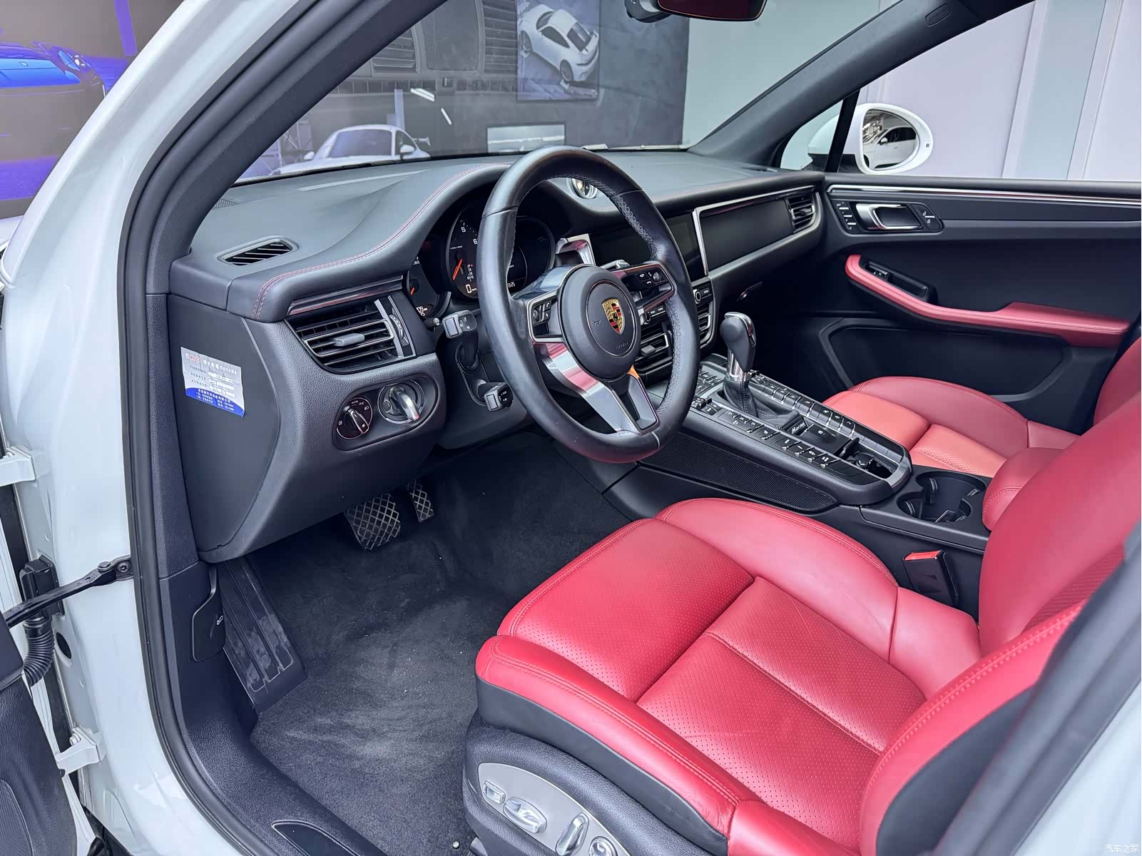 Porsche Macan, 2021 4