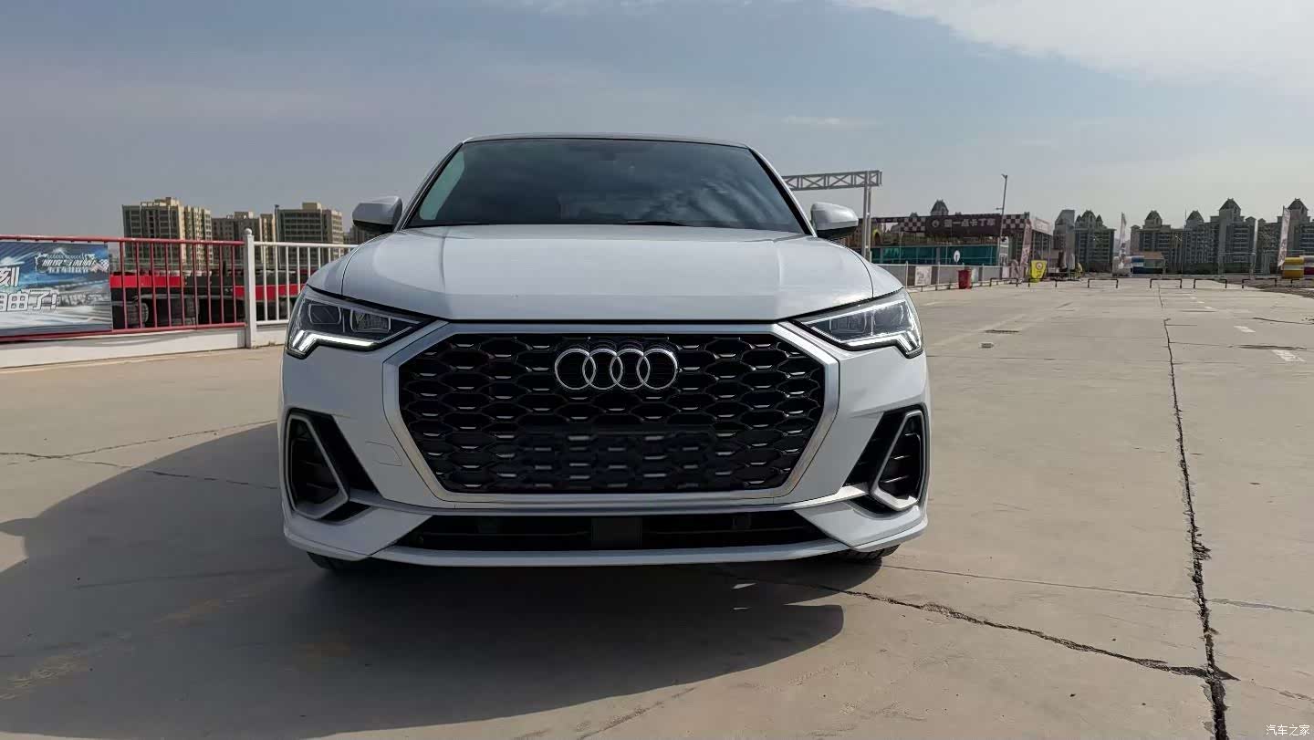 Audi Q3, 2021 2
