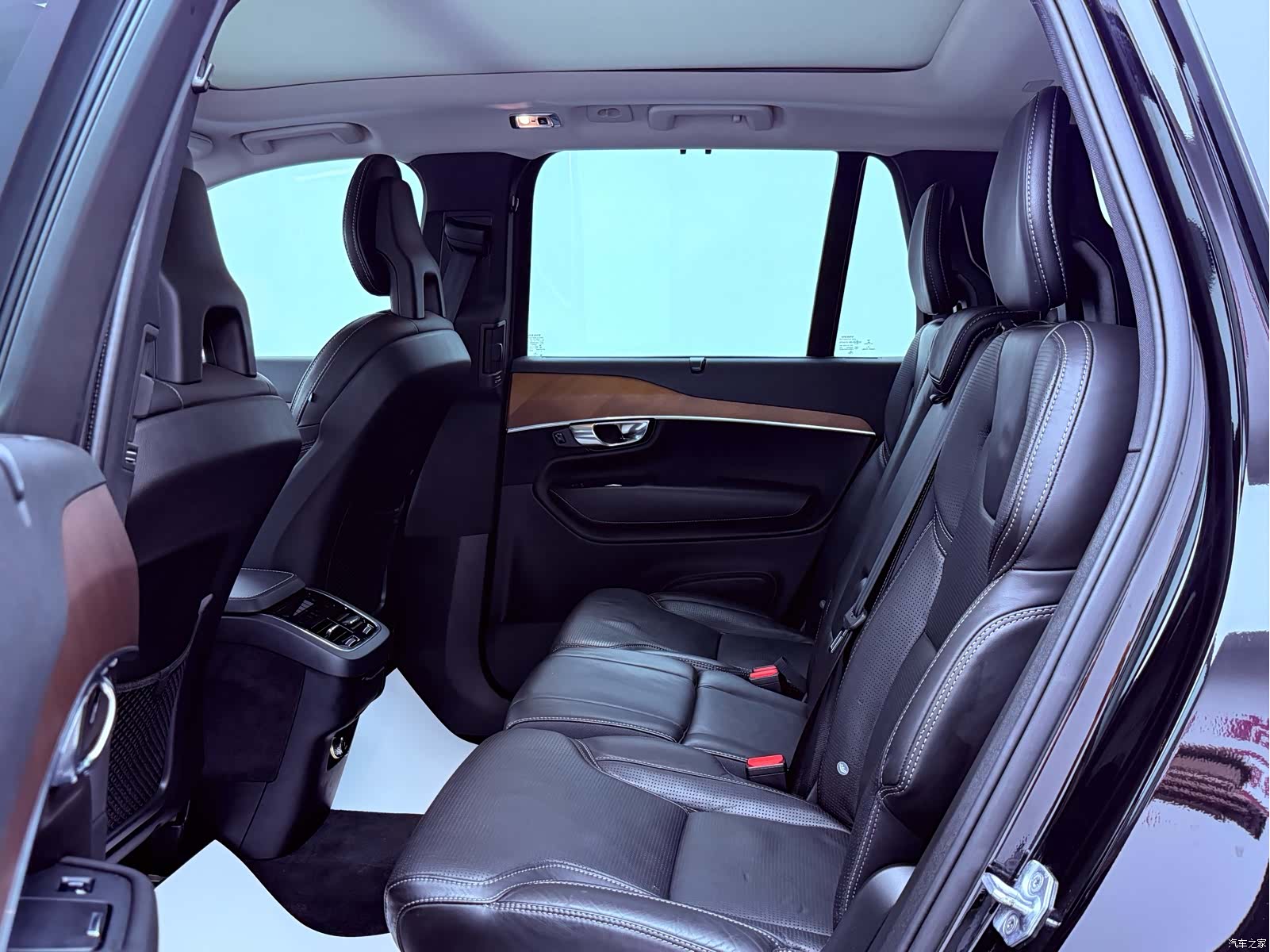 Volvo XC90, 2017 16