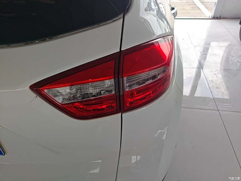 Changan CS15, 2018 24