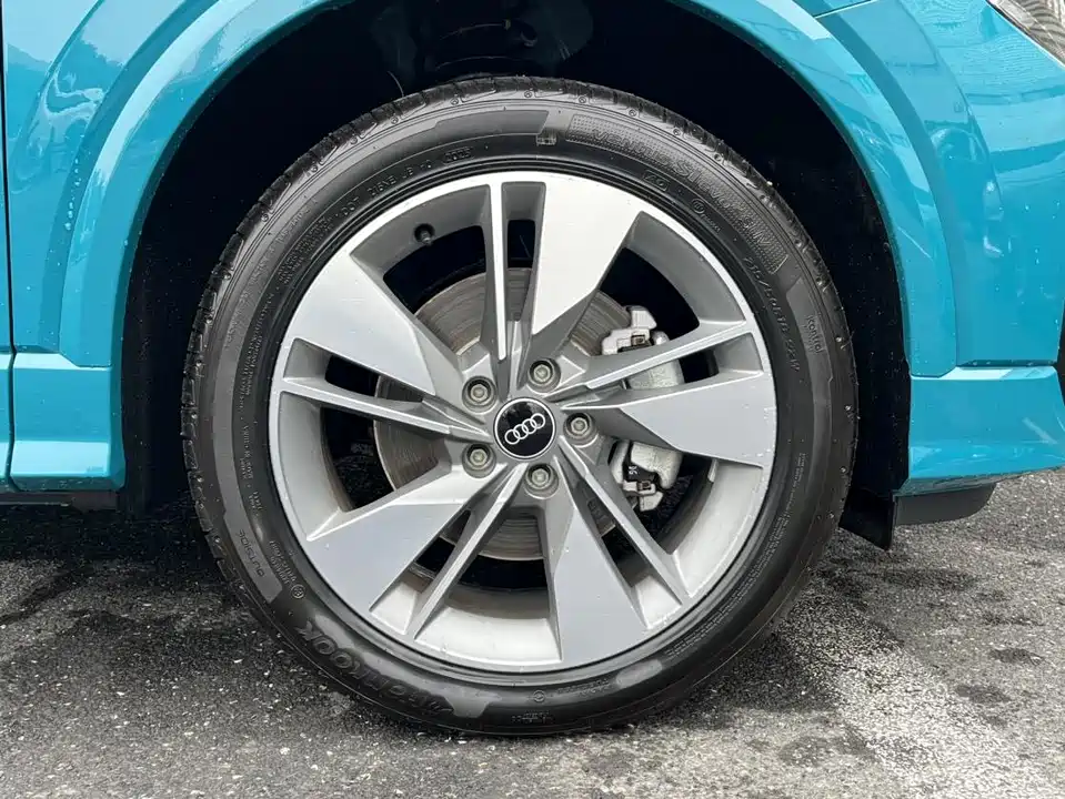 Audi Q2L Audi Q2L