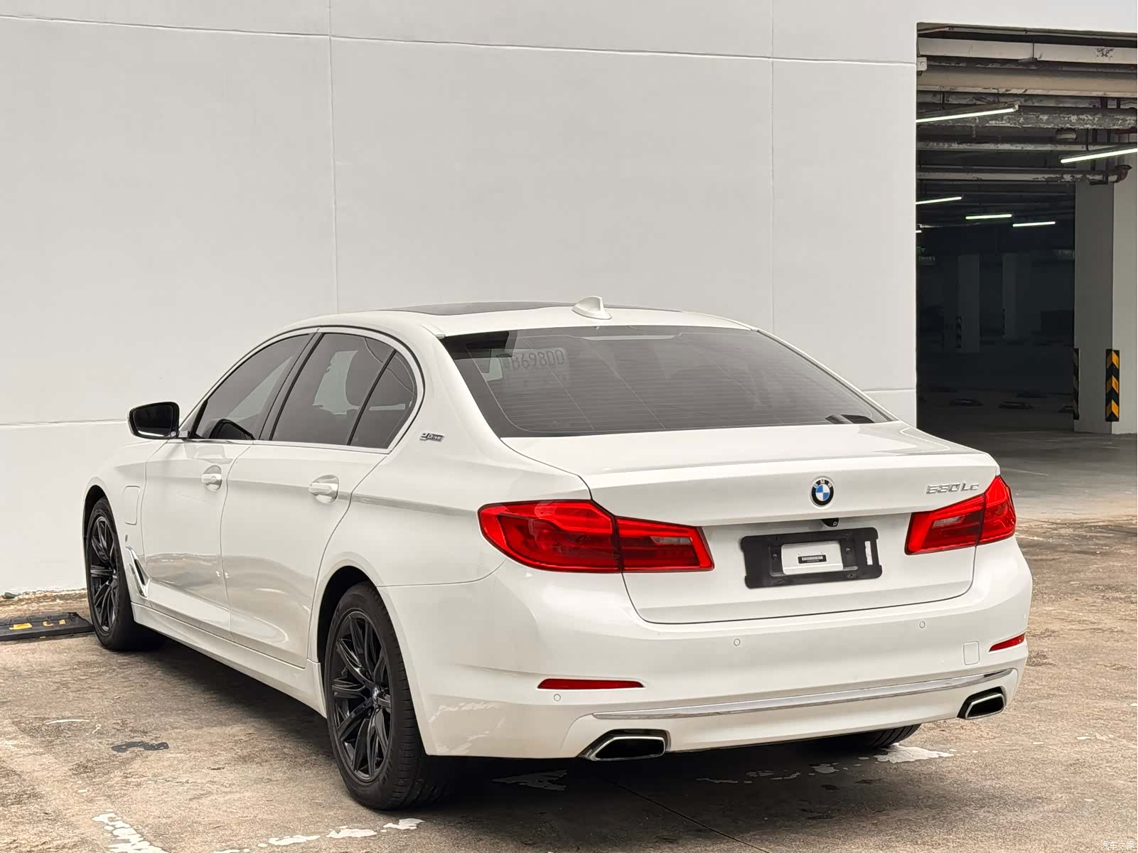 BMW 5 Series, 2018 10