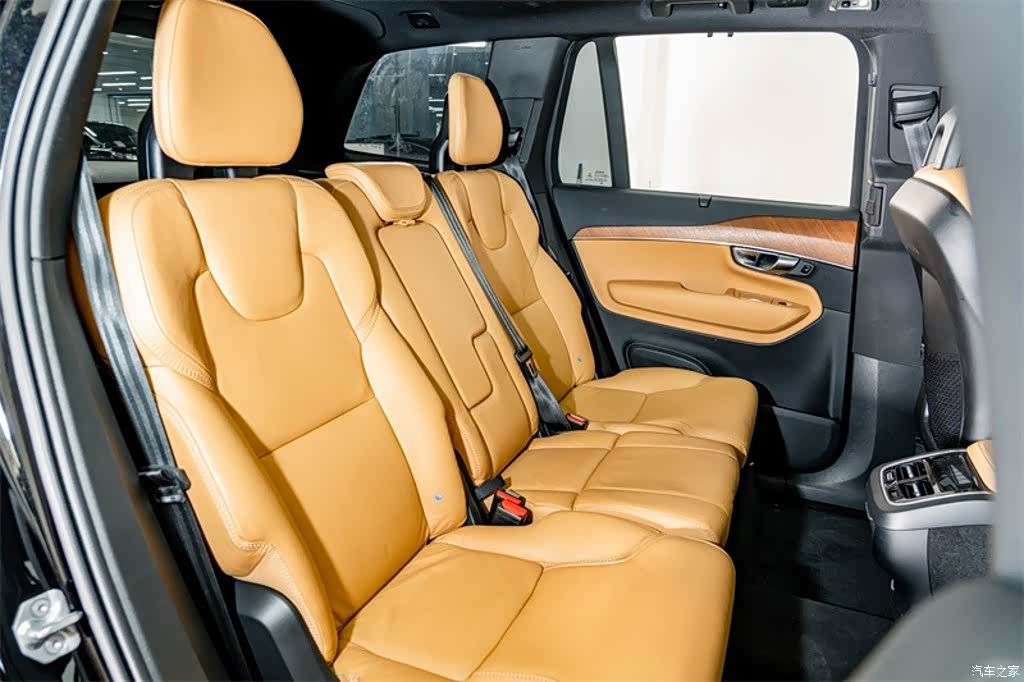Volvo XC90, 2018 24