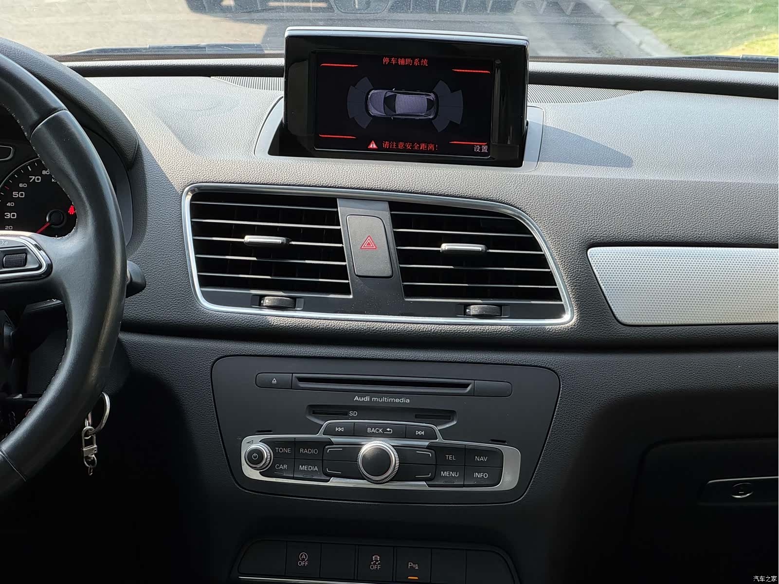 Audi Q3, 2014 9
