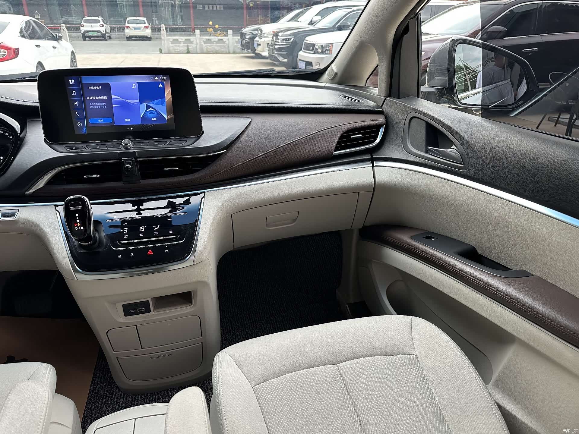 Buick GL8, 2022 13