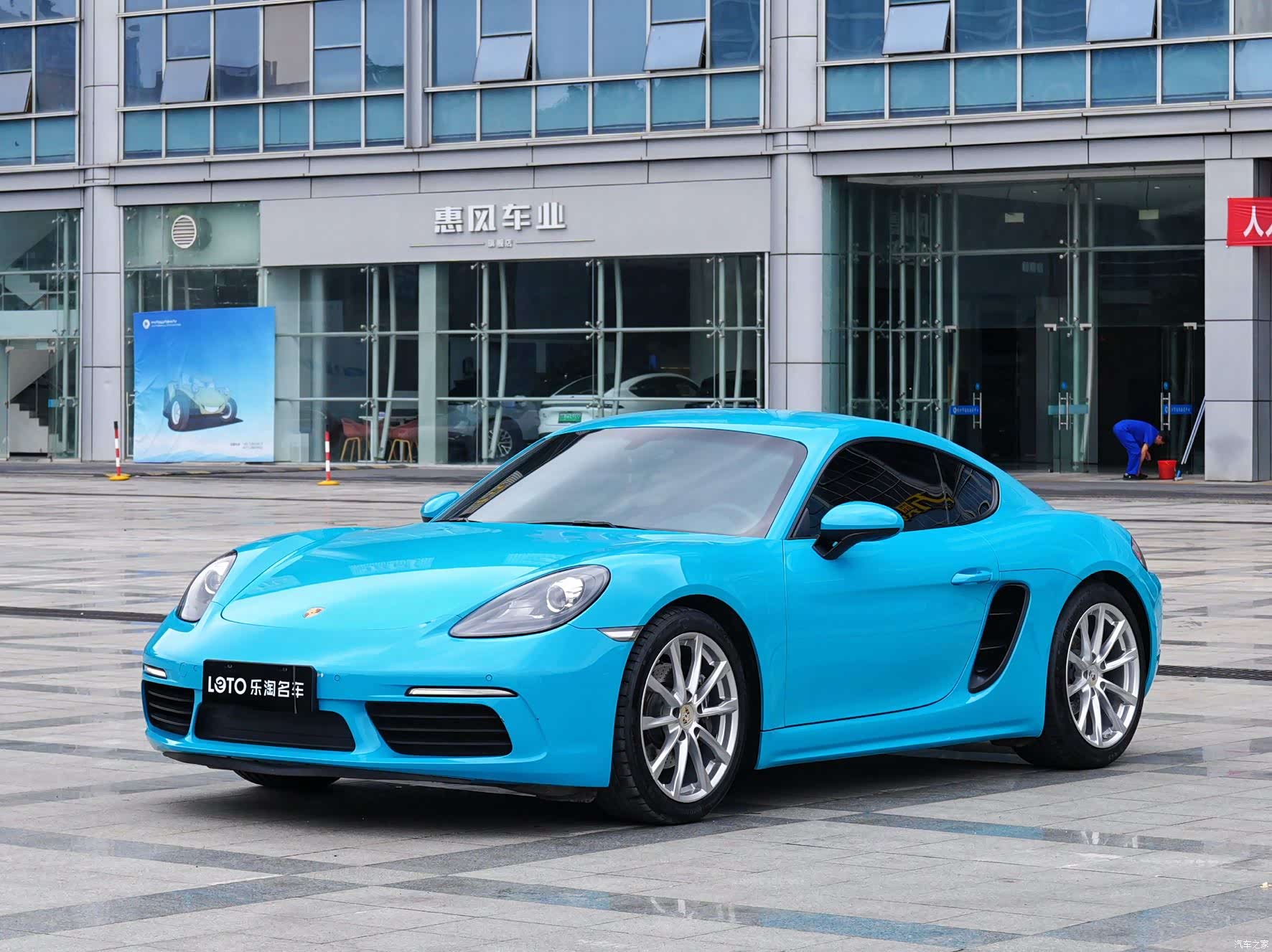 Porsche Cayman, 2018 1