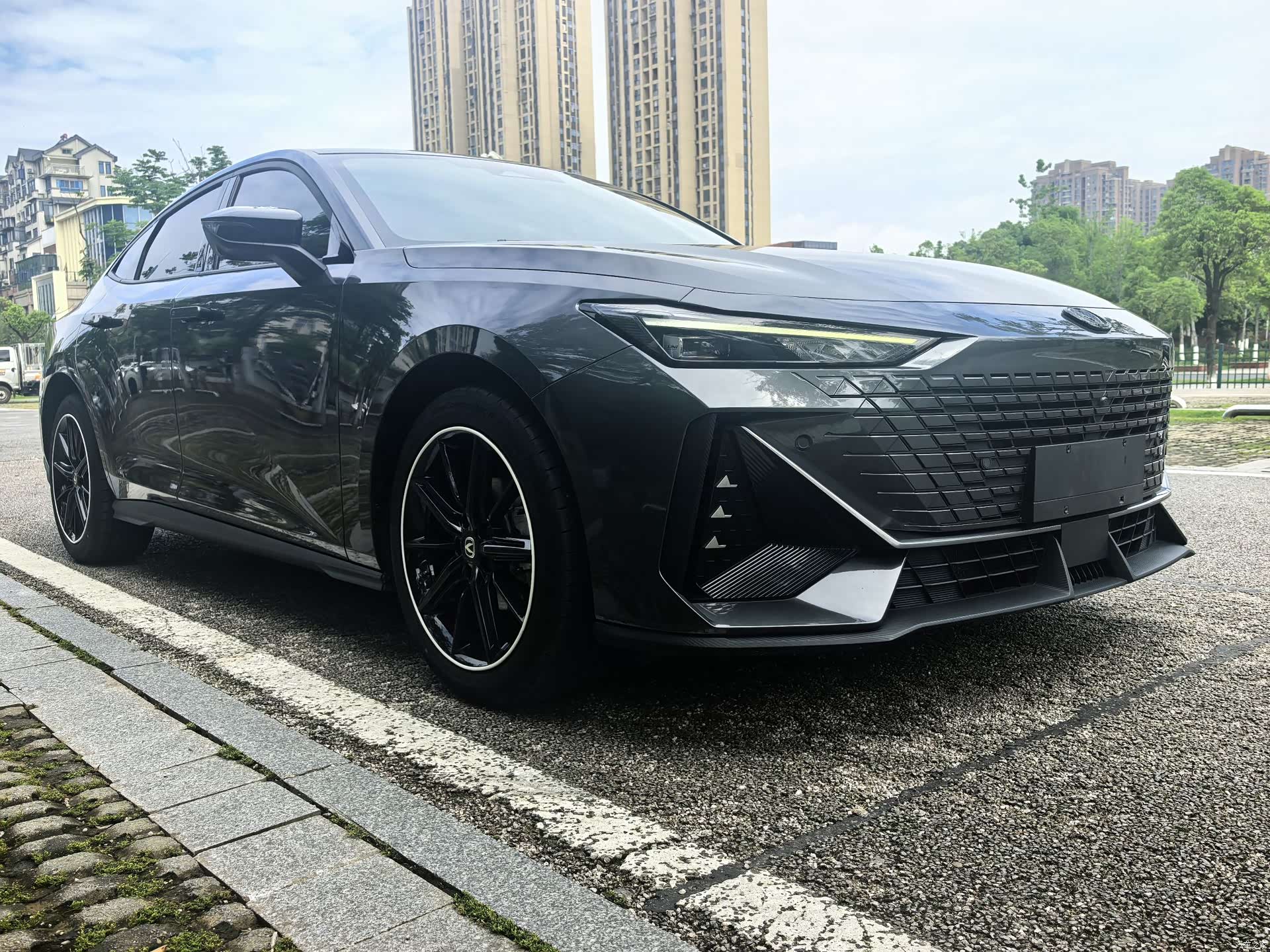 Changan UNI-V, 2023 3