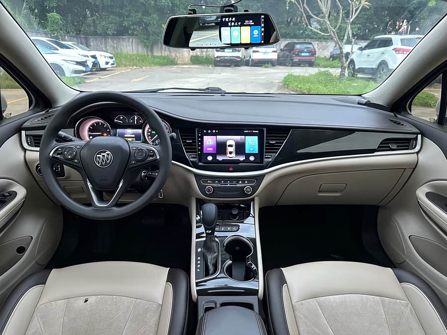Buick Velar 2017, фото 10