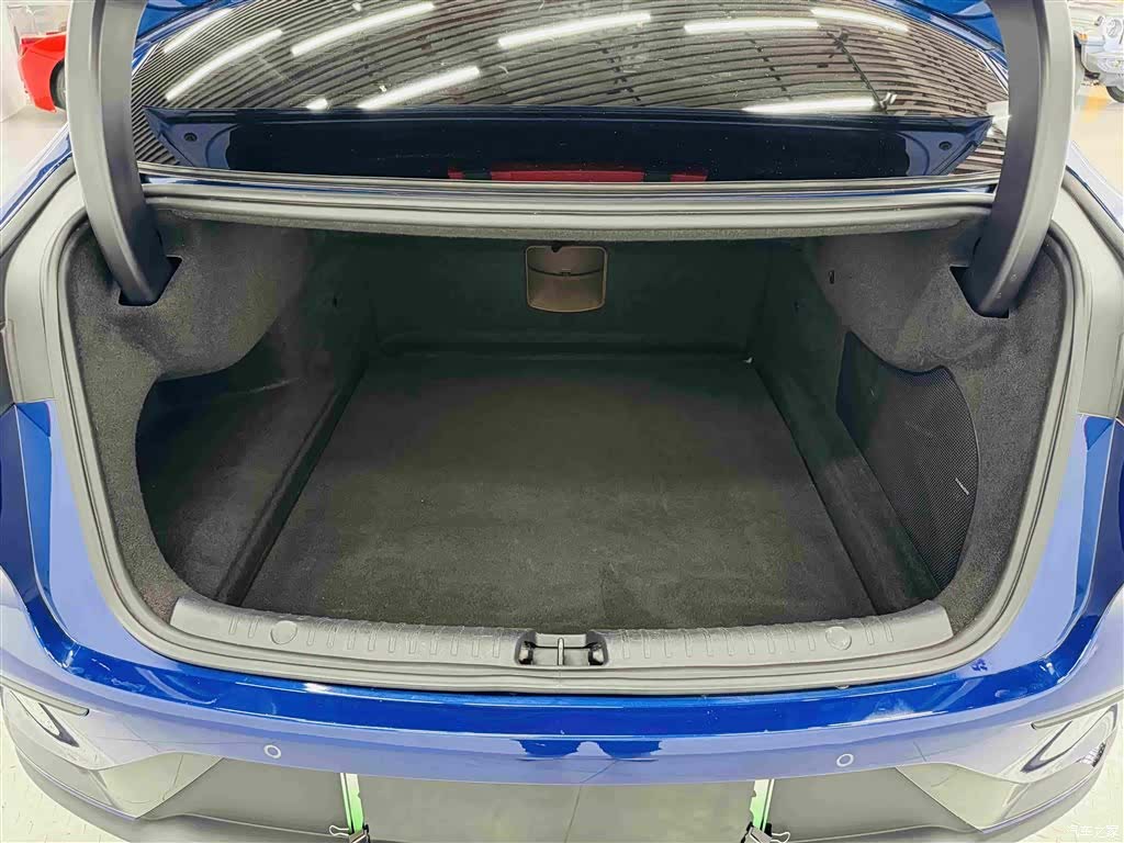 BYD Han, 2022 22