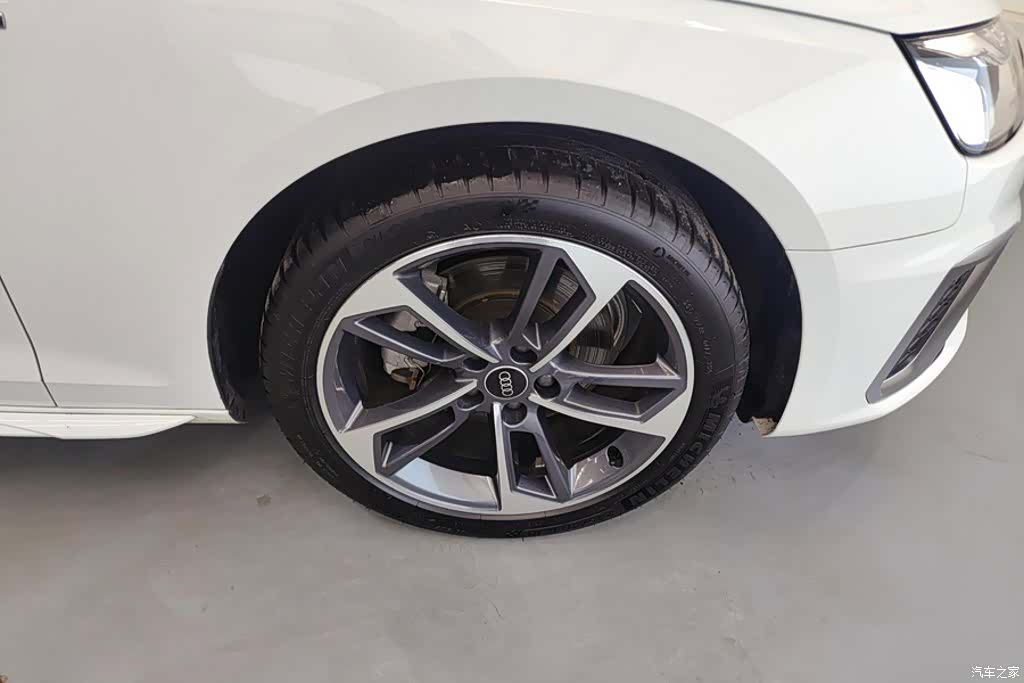 Audi A4L, 2024 6