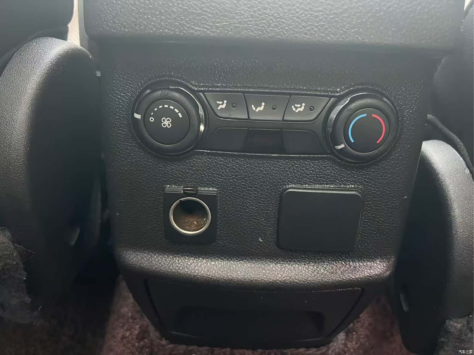 Ford Explorer, 2013 8
