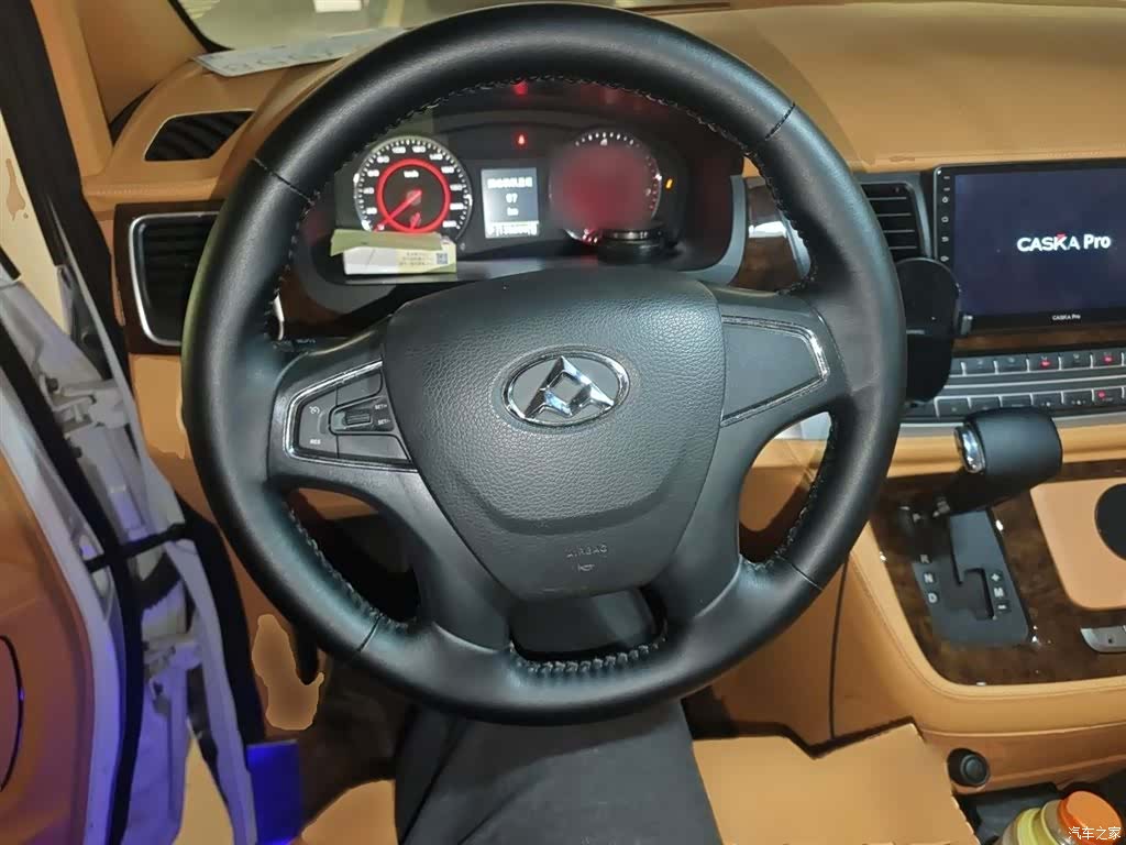 Maxus G10, 2017 3